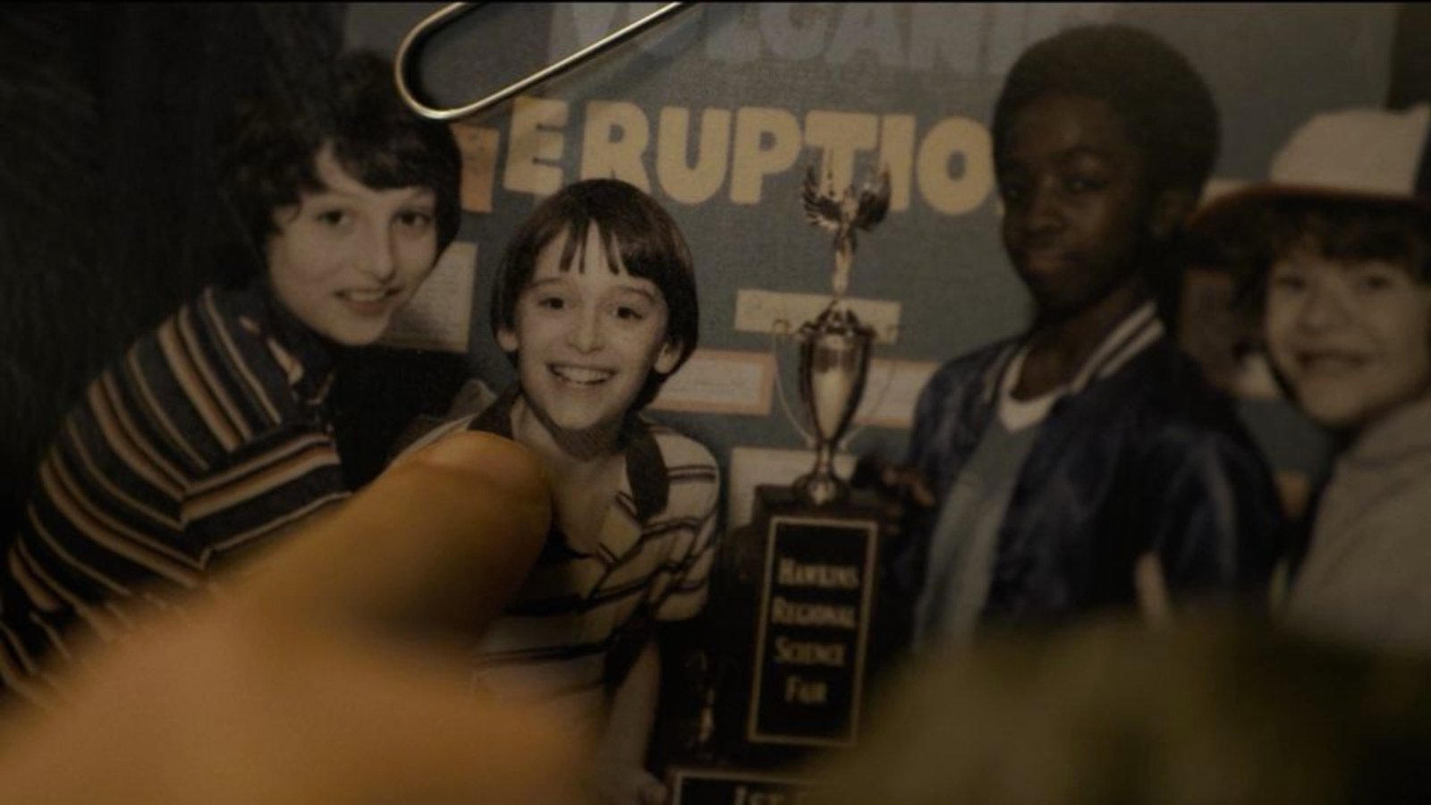 S1E2-Chapter Two: The Weirdo on Maple Street