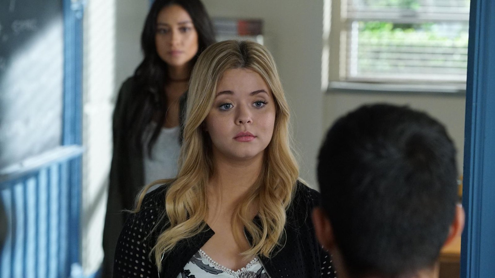 S7E14-Power Play