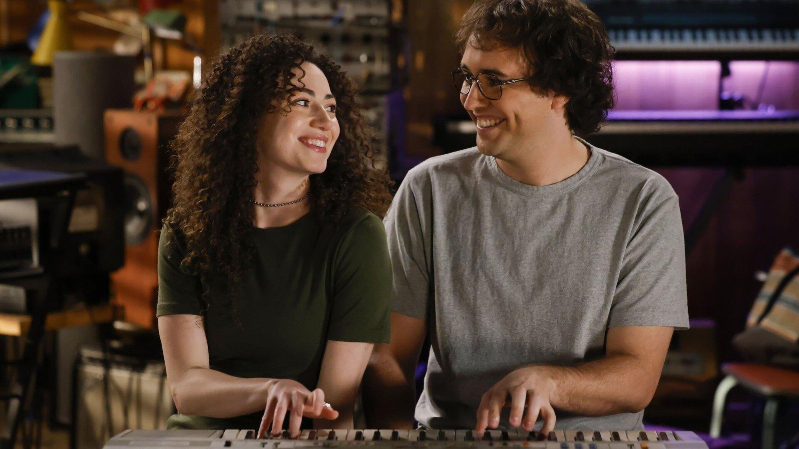 S1E18-TV Money